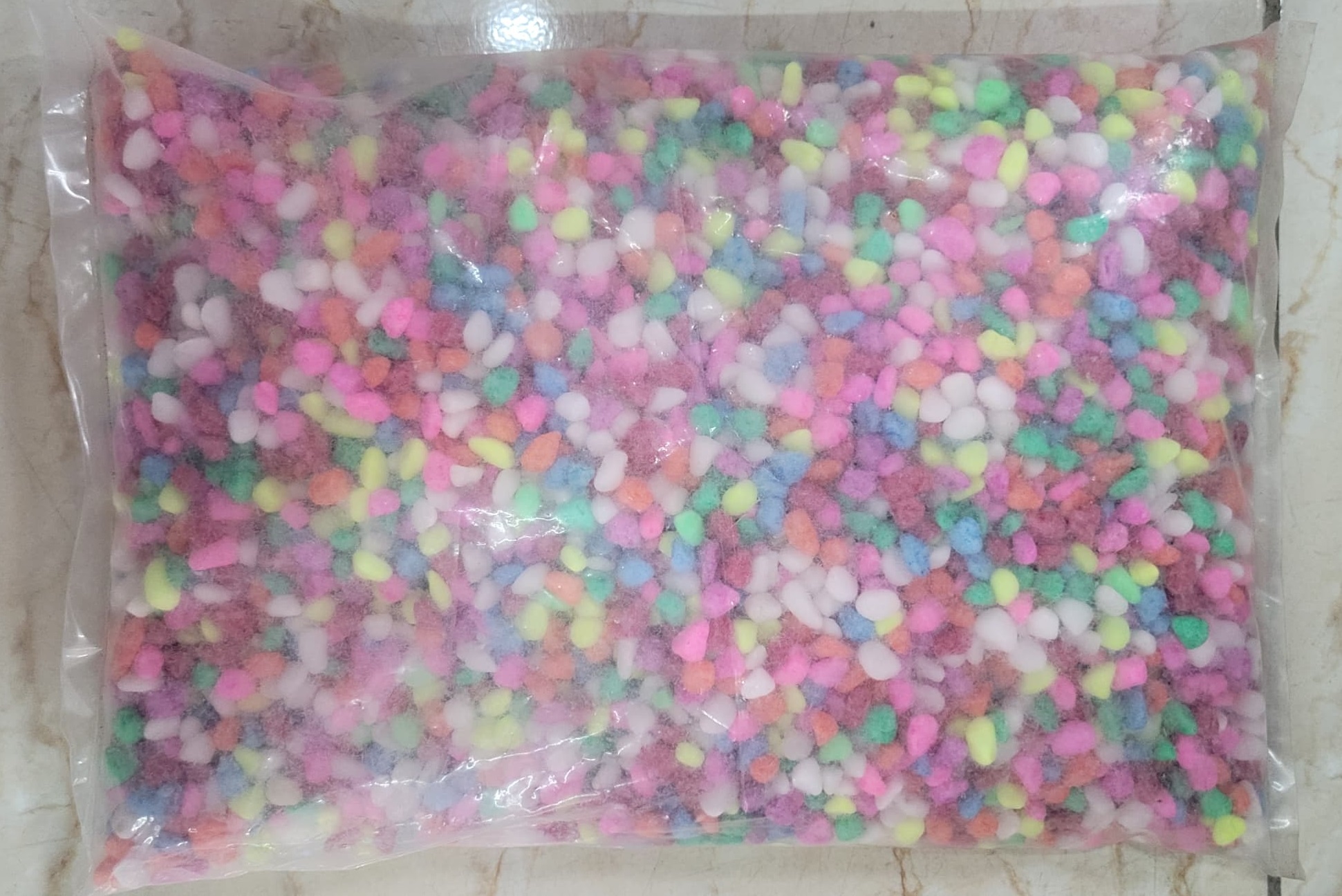 Colours stones